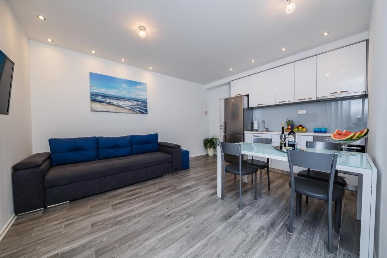 Lovely Apartments Каштела Екстер'єр фото